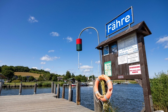 Q_Mönchguter-Fähre-Hafen