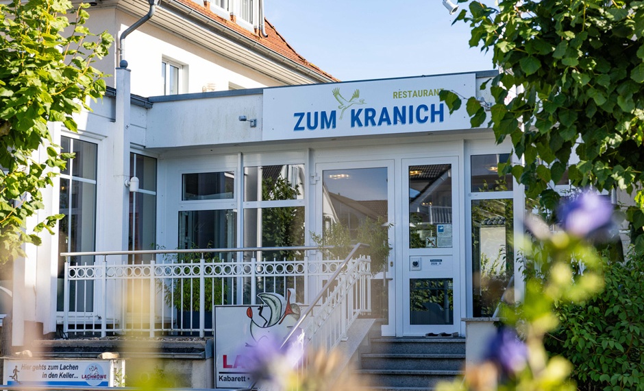 Speisen Sie gemütlich an der Mittelpromenade